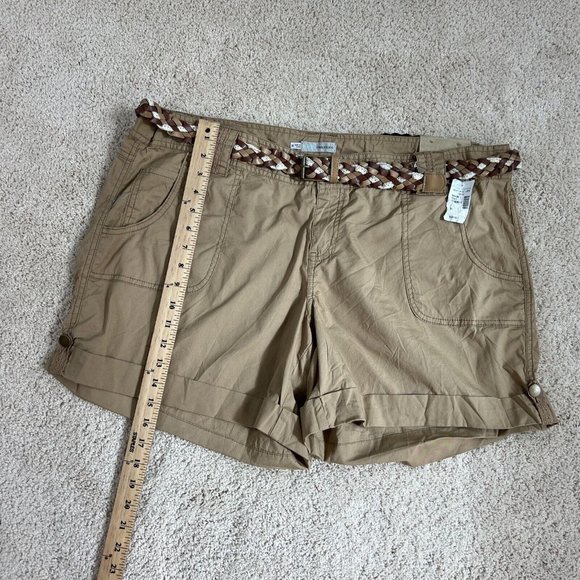 Maurices Womens Shorts Size 20 Brown Kaki Cuffed Belted NWT - Picture 6 of 13
